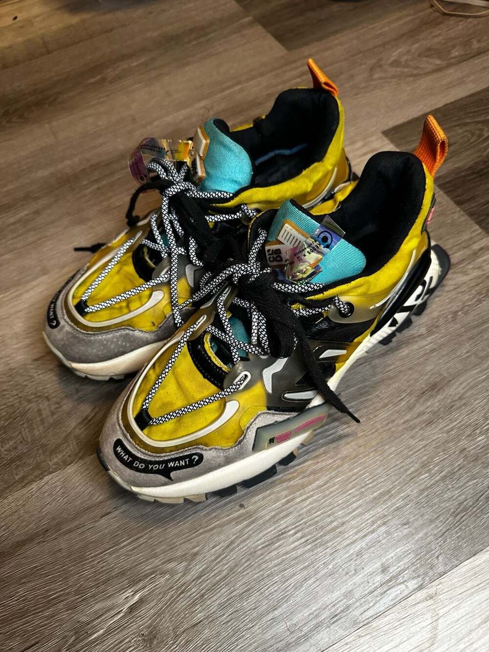 Basso Pluto Exclusive Edition Chunky Sneakers - Yellow/Black/Multi